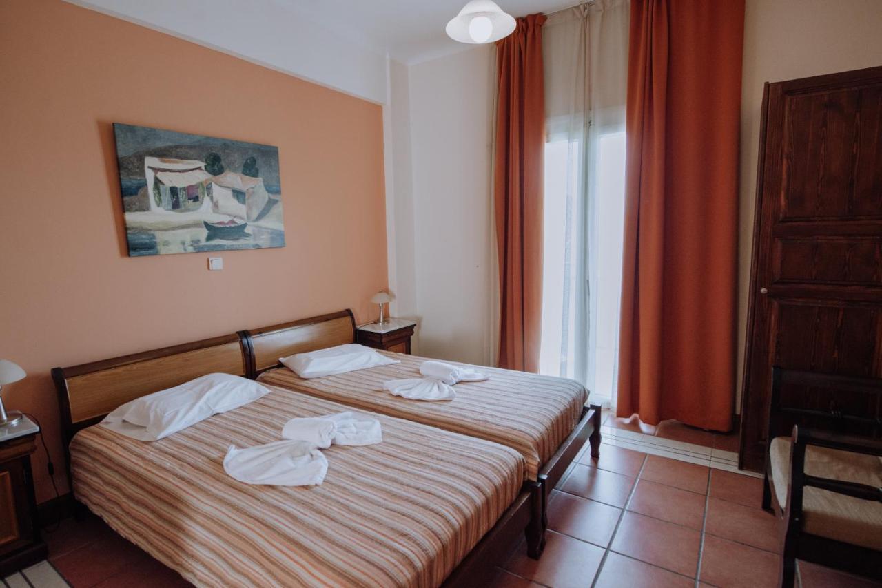 Golden View Hotell Poros Town Exteriör bild