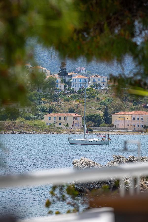 Golden View Hotell Poros Town Exteriör bild