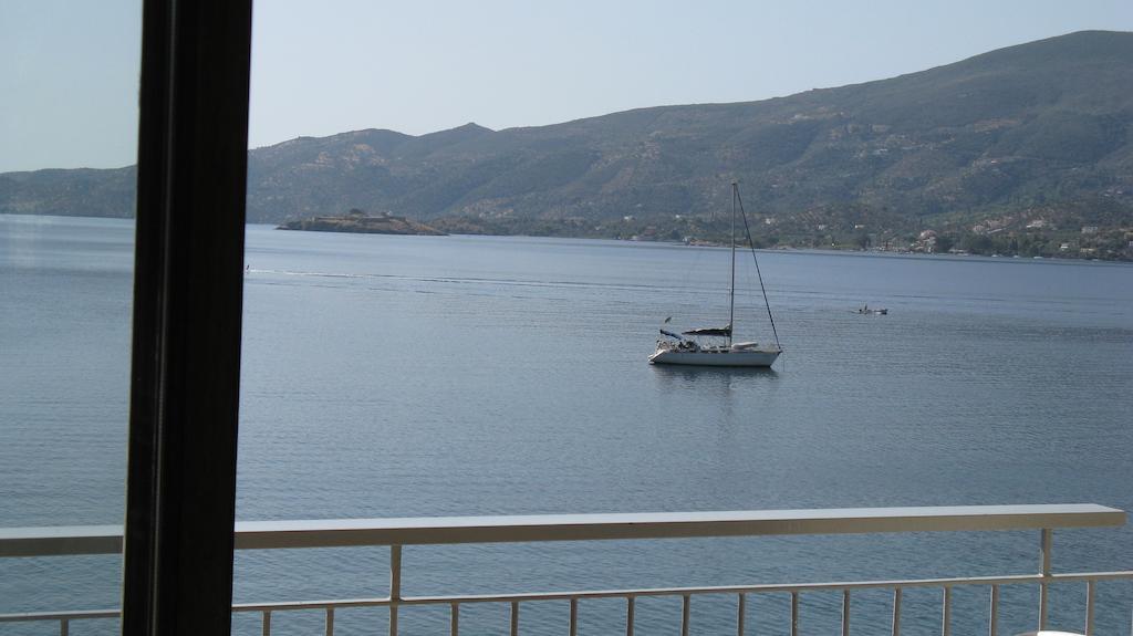 Golden View Hotell Poros Town Exteriör bild
